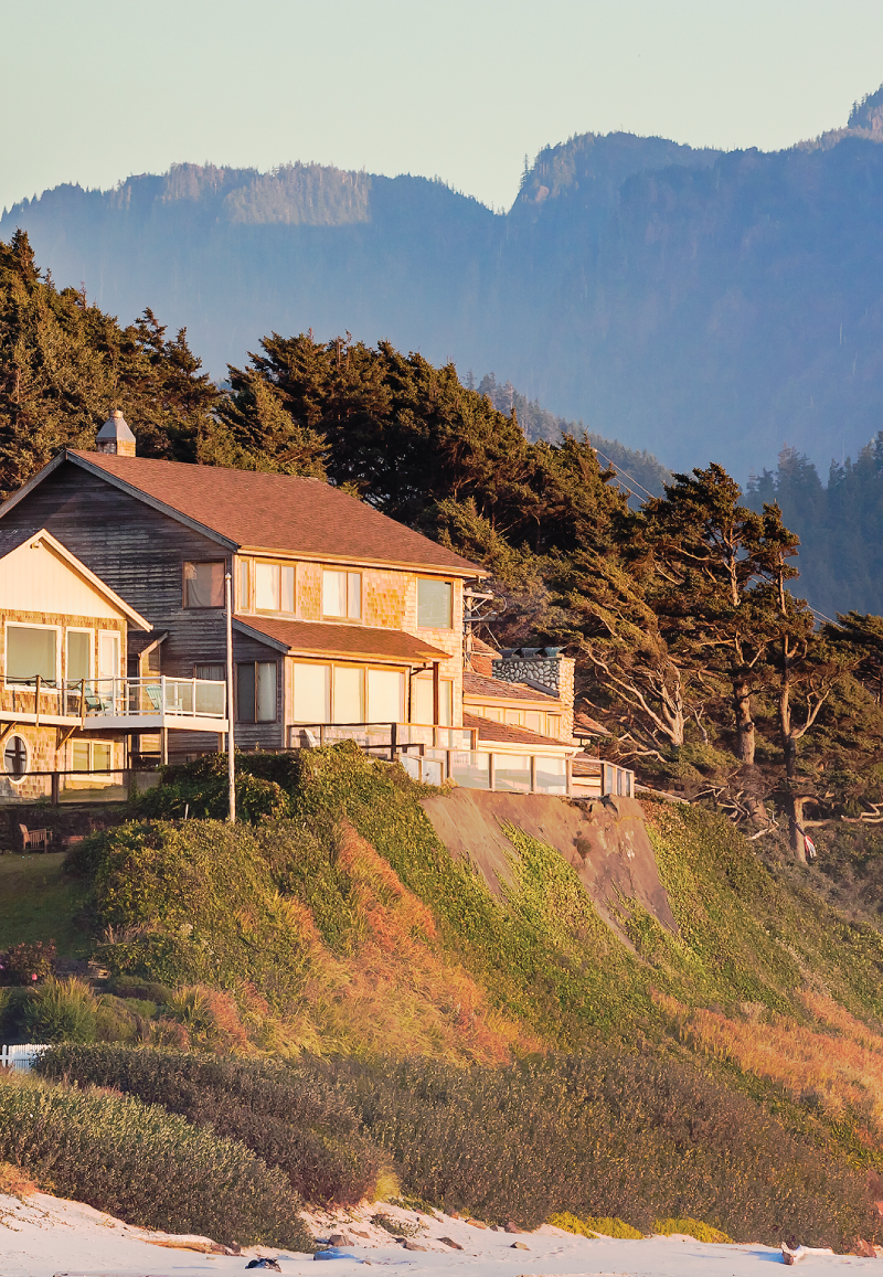 10-top-stays-pnw-feature